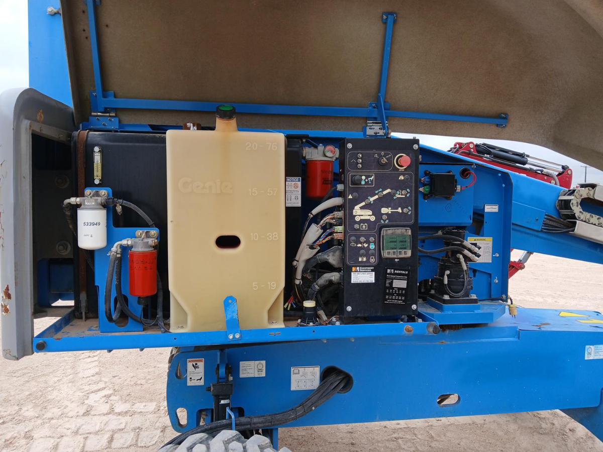 2017 Genie S-40-11