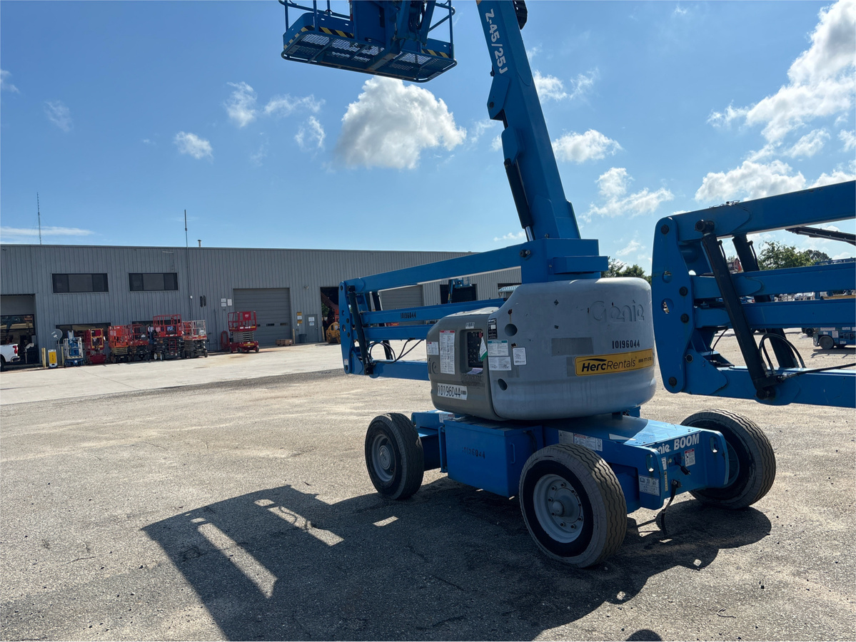 2016 Genie Z-45/25-4