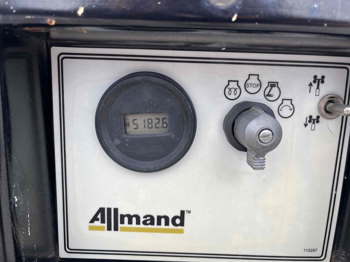 2020 Allmand Night-Lite V