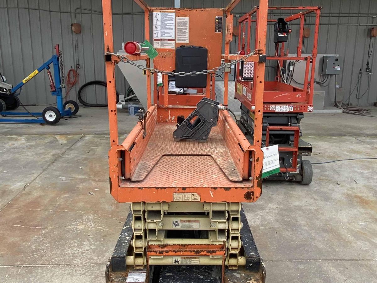 2018 JLG 1932R