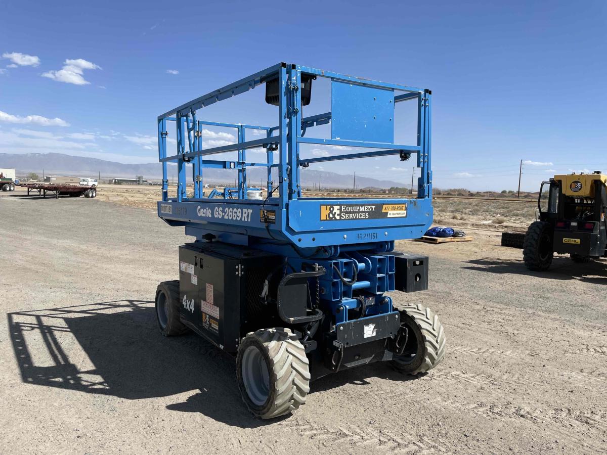 2017 Genie GS-2669 RT