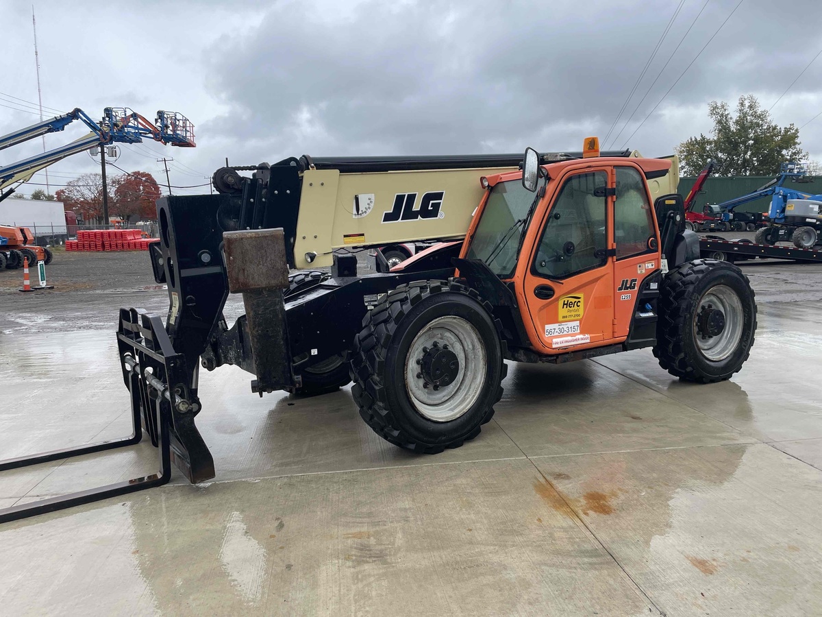 2018 JLG 1255-1
