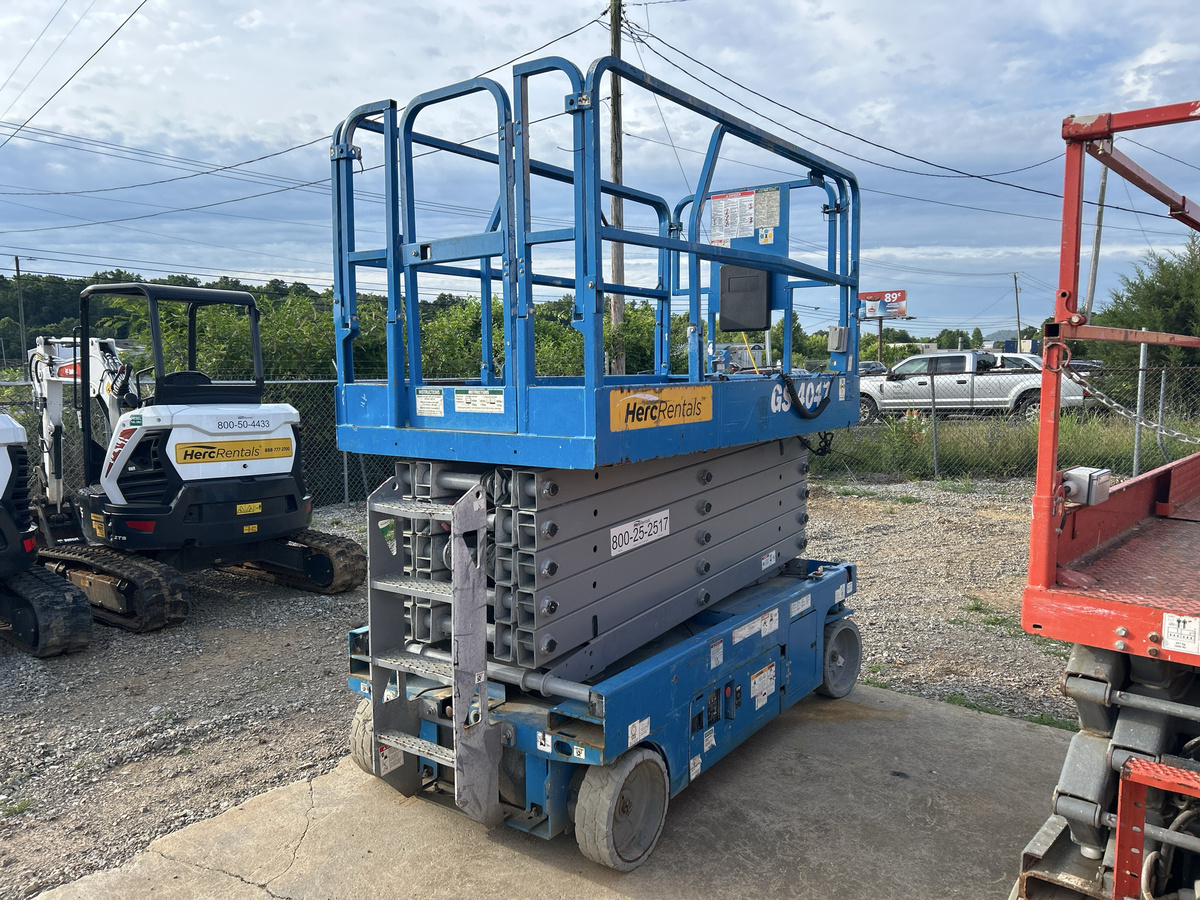 2019 Genie GS-4047