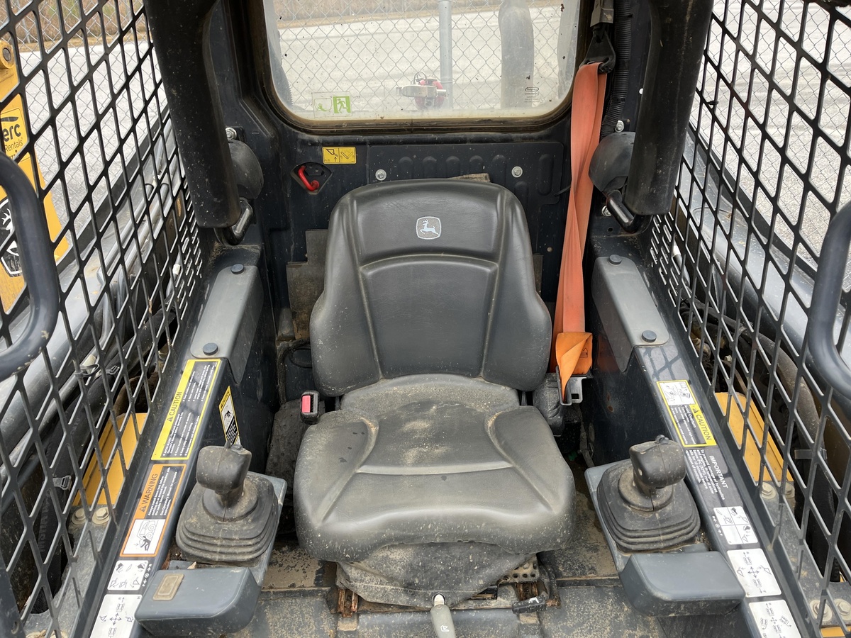 2021 John Deere 325G-7