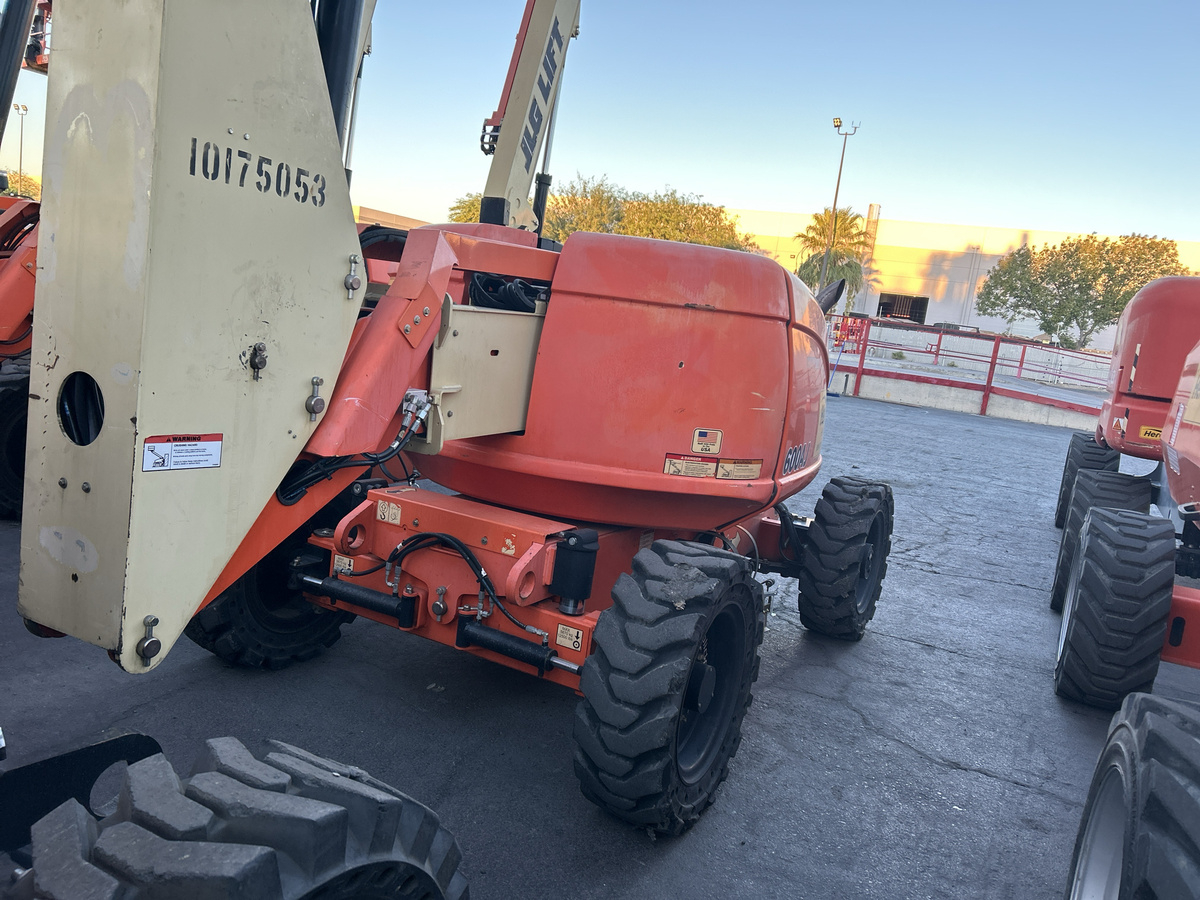 2015 JLG 600AJN Narrow