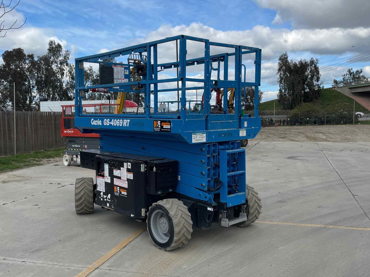 2016 Genie GS-4069 RT