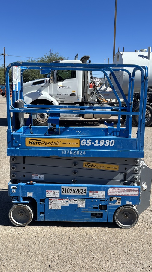 2018 Genie GS-1930