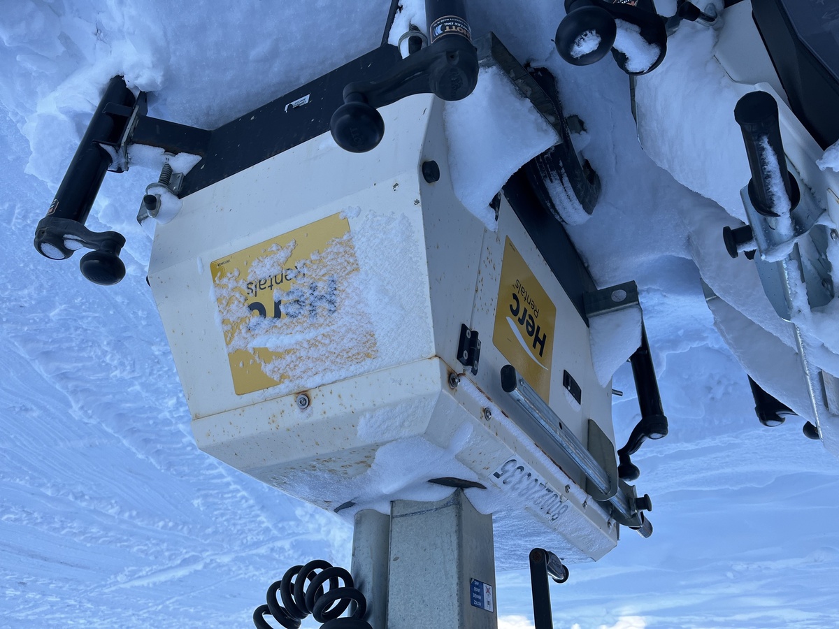 2018 Magnum PLT240-4