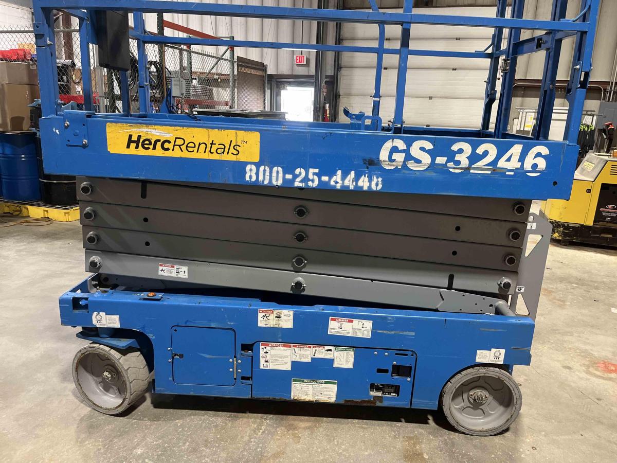 2019 Genie GS-3246