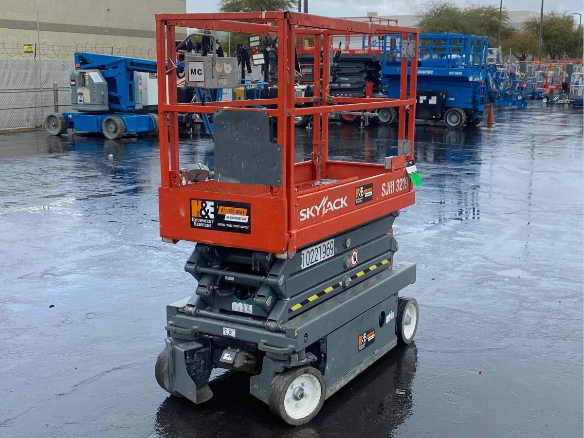 2017 Skyjack SJ3219