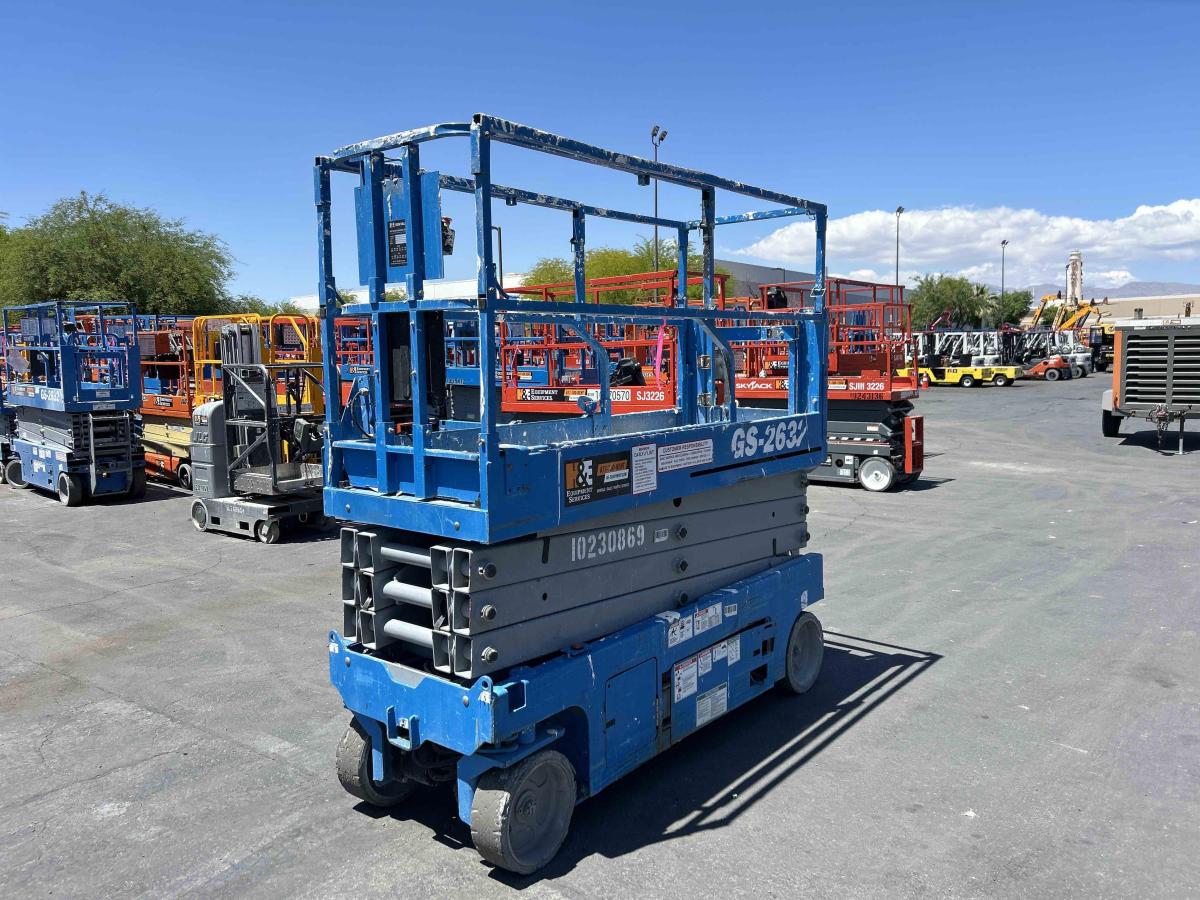 2017 Genie GS-2632