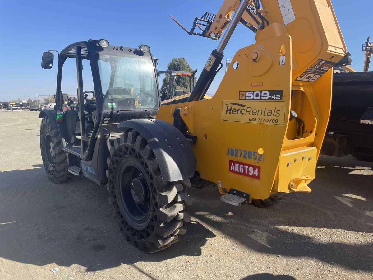 2019 JCB 509-42-4