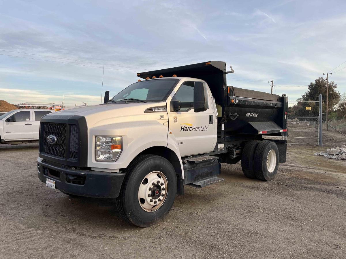 2017 Ford F750