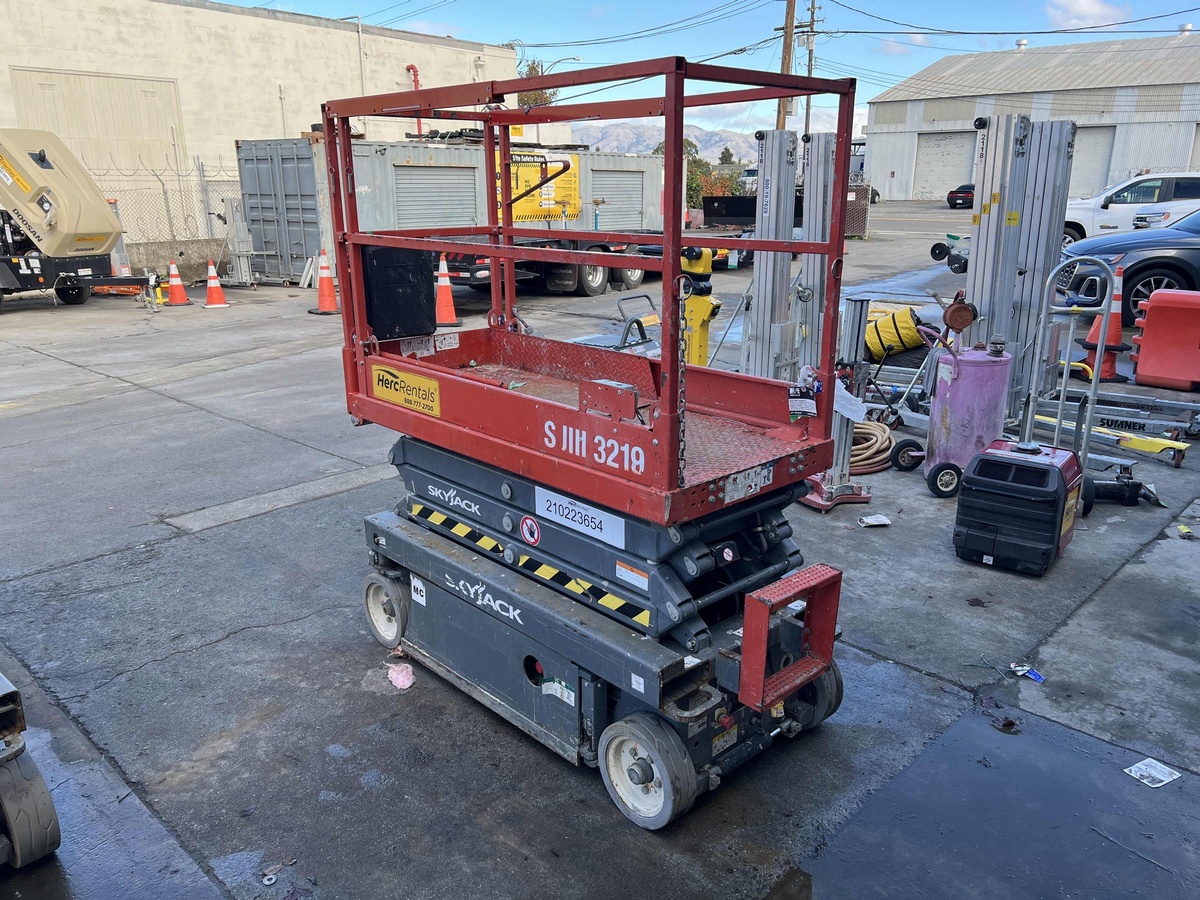 2017 Skyjack SJ3219-2