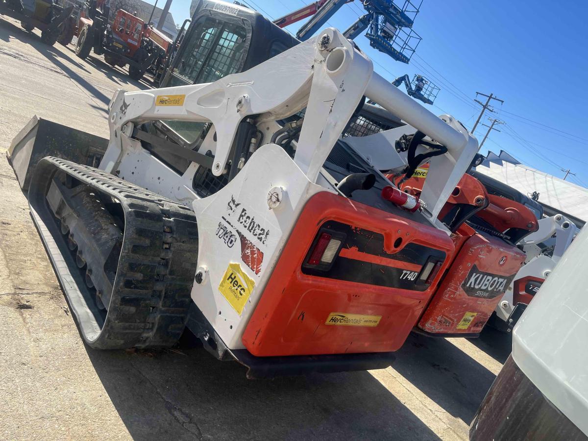 2021 Bobcat T740