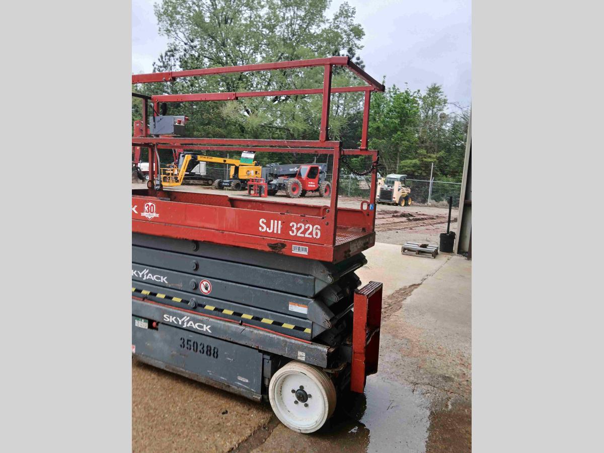 2015 Skyjack SJ3226