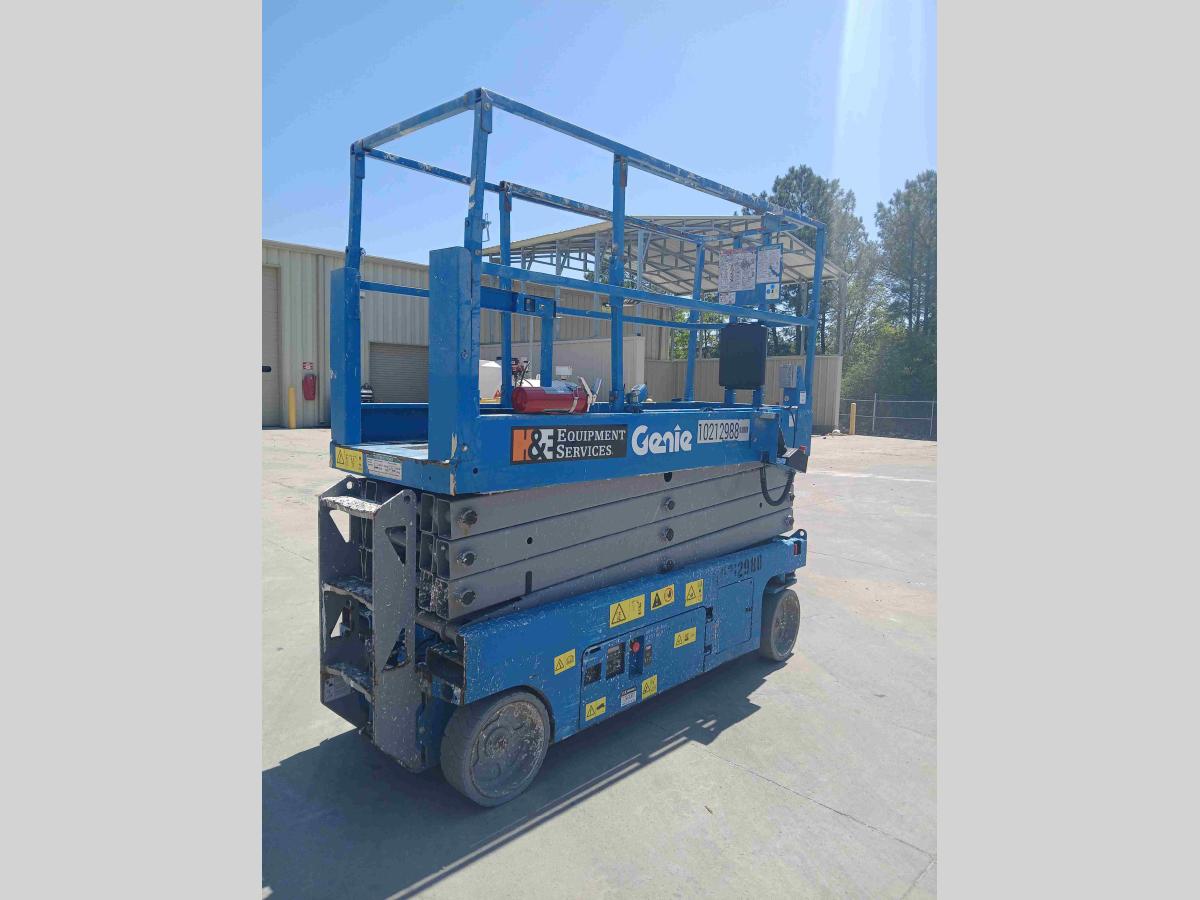 2017 Genie GS-2632