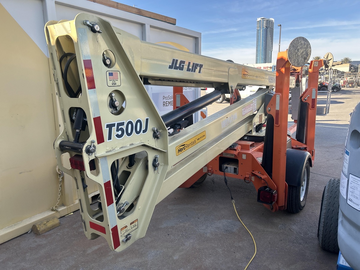2018 JLG T500J-4