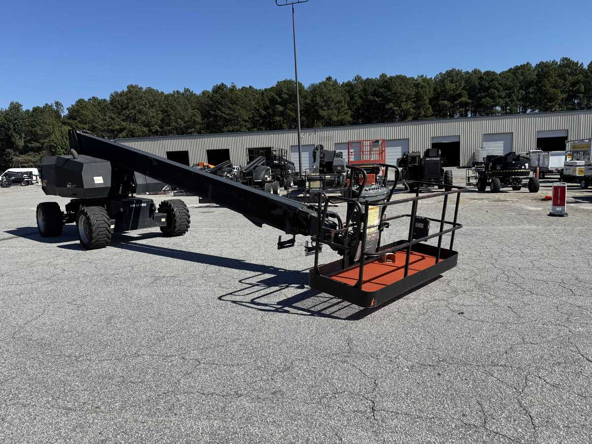 2015 JLG 800S-7