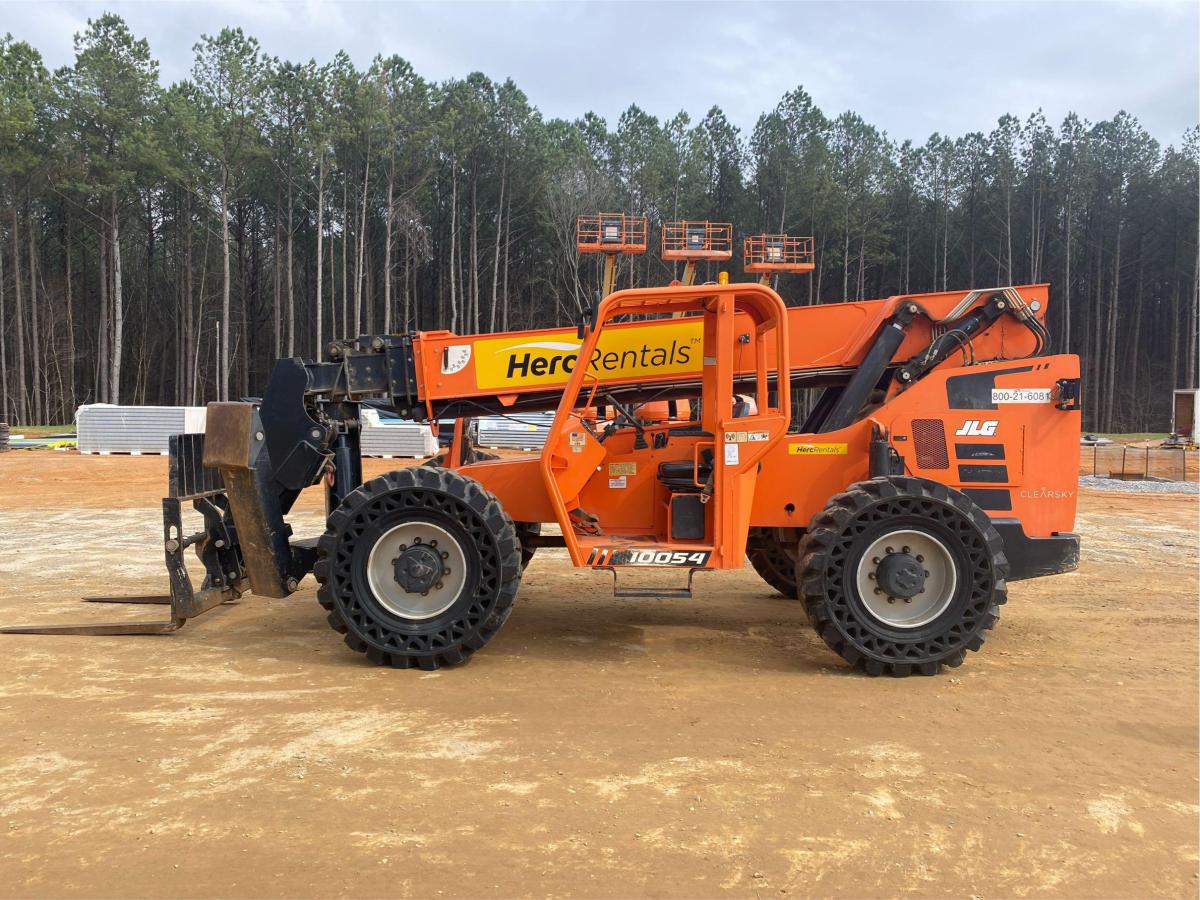 2018 SkyTrak 10054