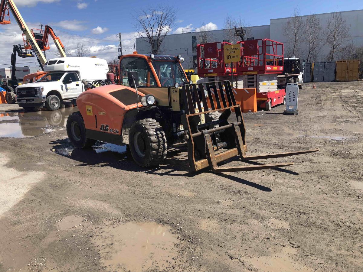 2017 JLG G5-18A