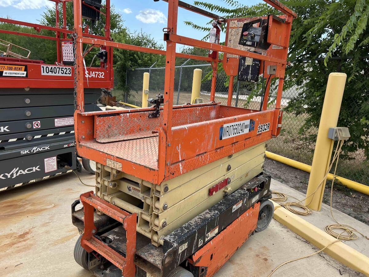 2018 JLG 1932R-7
