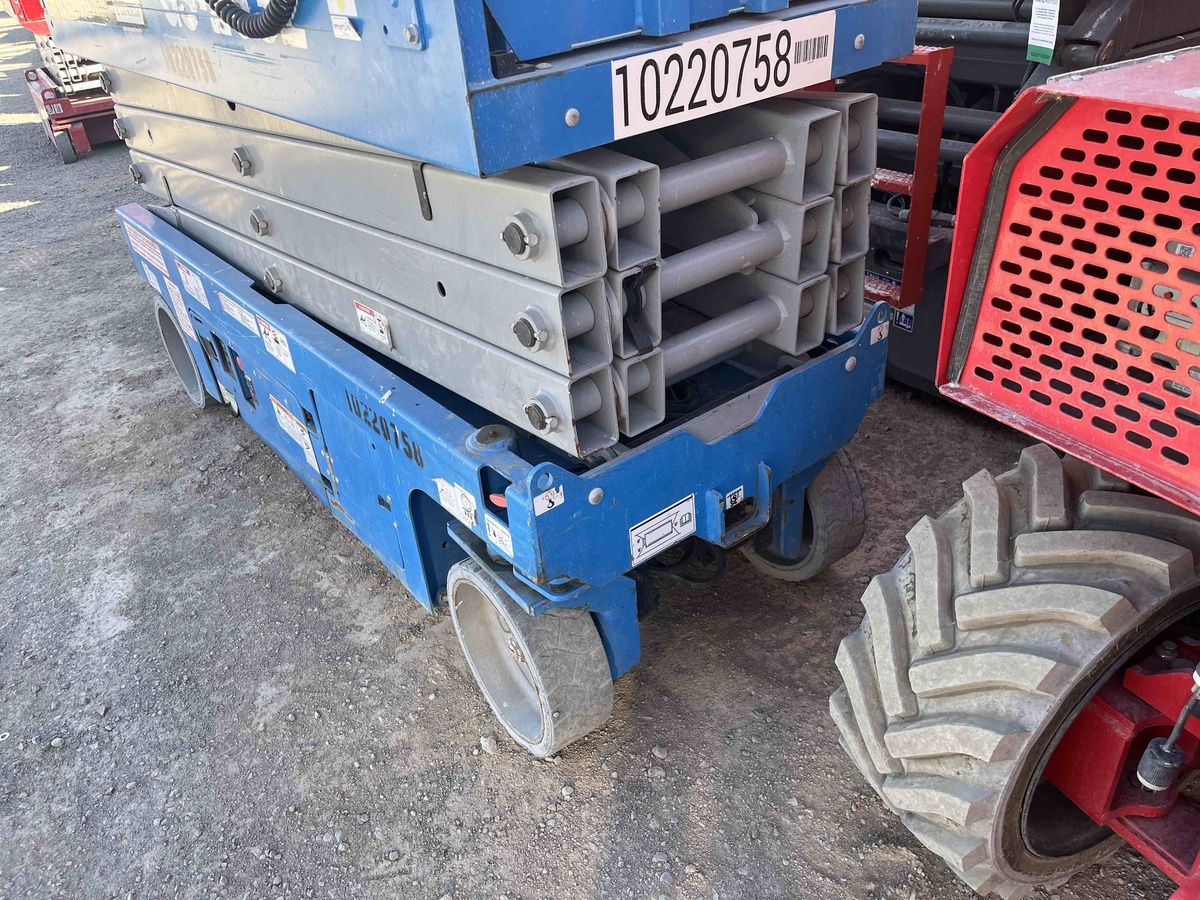 2017 Genie GS-2632-6