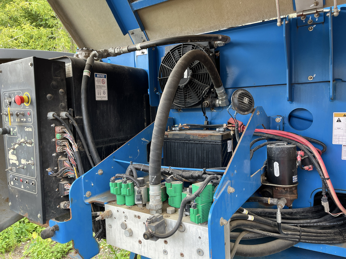 2012 Genie S-65-9