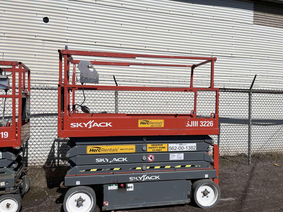 2017 Skyjack SJ3226-6