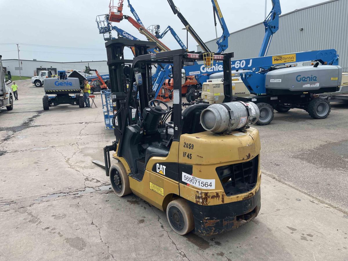 2012 CAT 2C6000