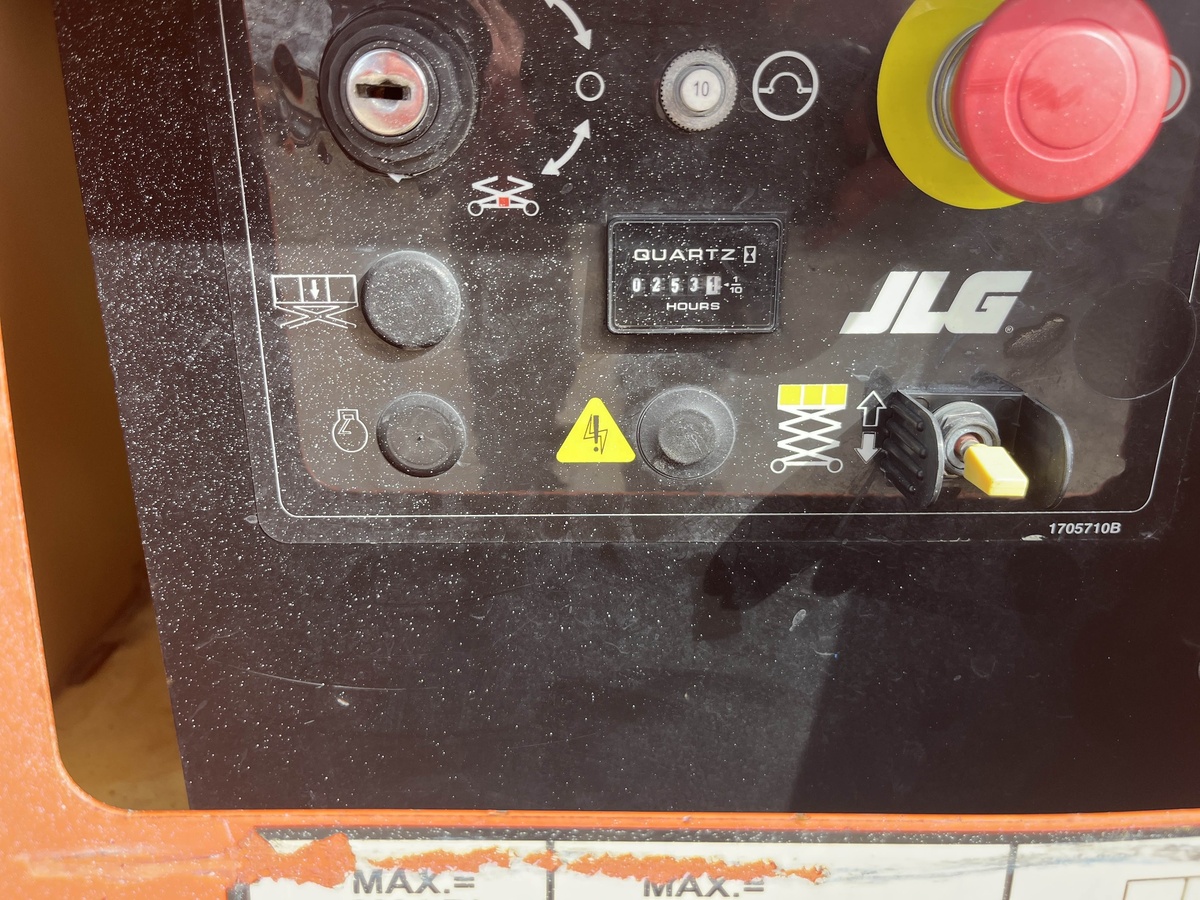 2019 JLG 4069LE-8