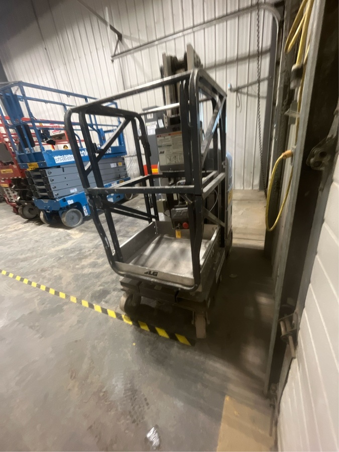 2016 JLG 20MVL-2