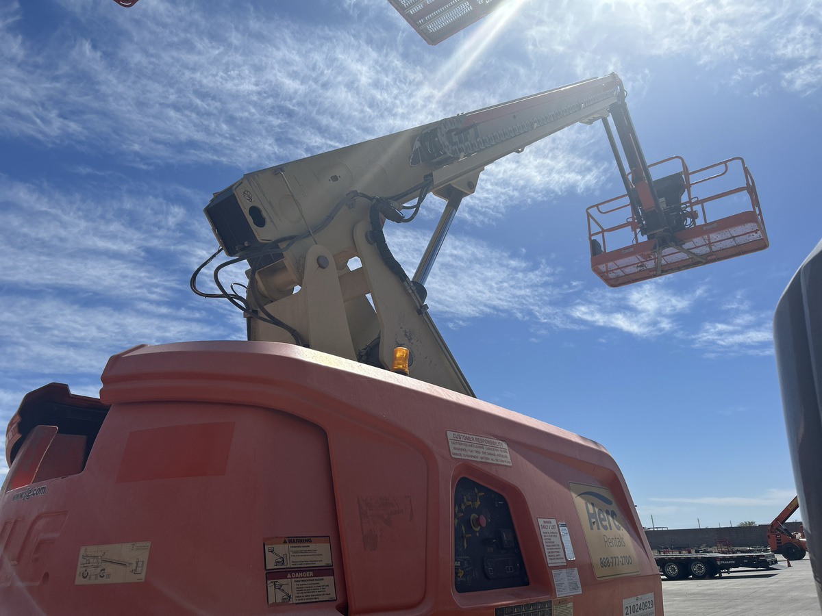 2018 JLG 660SJ-6