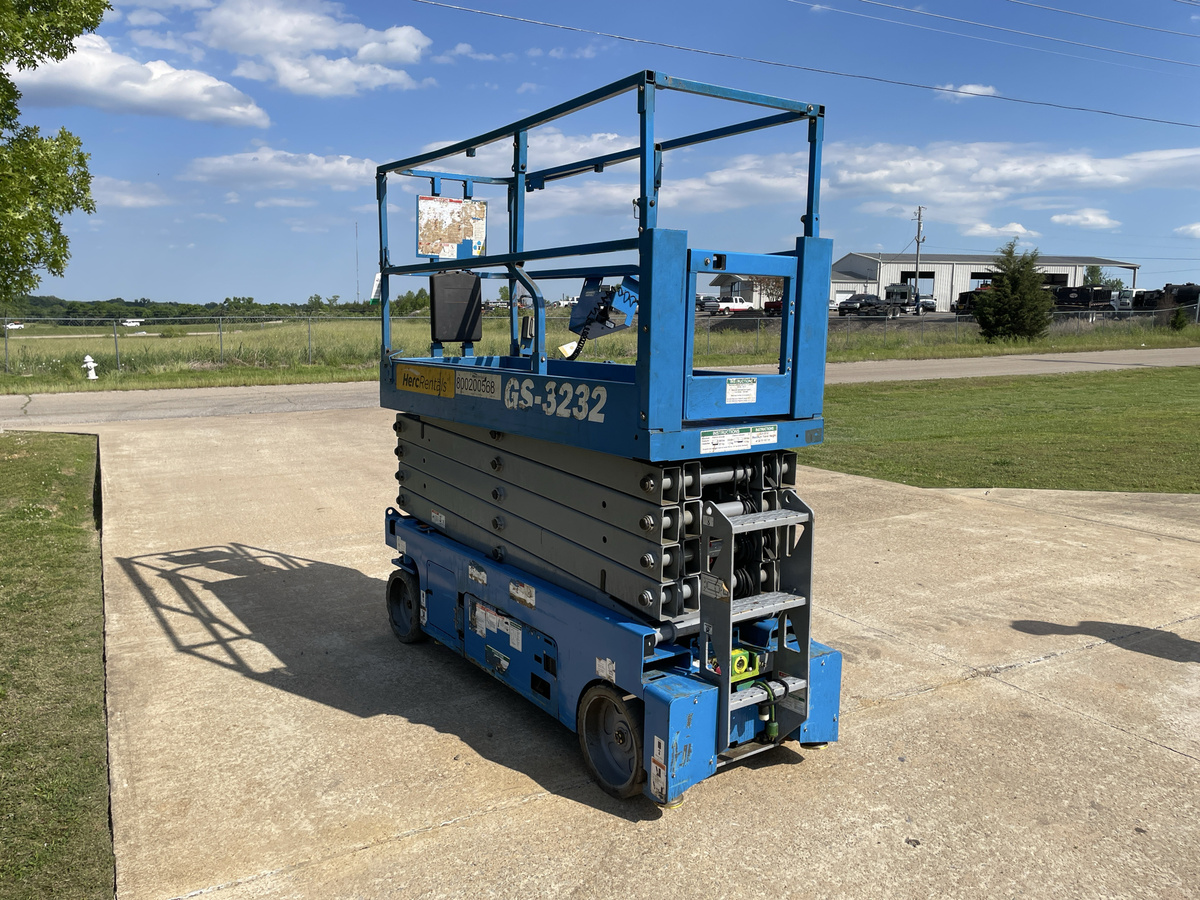 2018 Genie GS-3232-3
