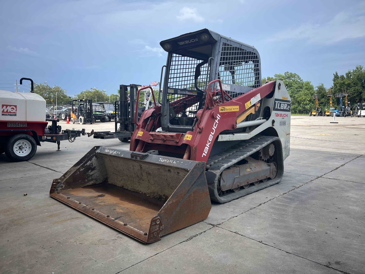 2021 Takeuchi TL8R2-3