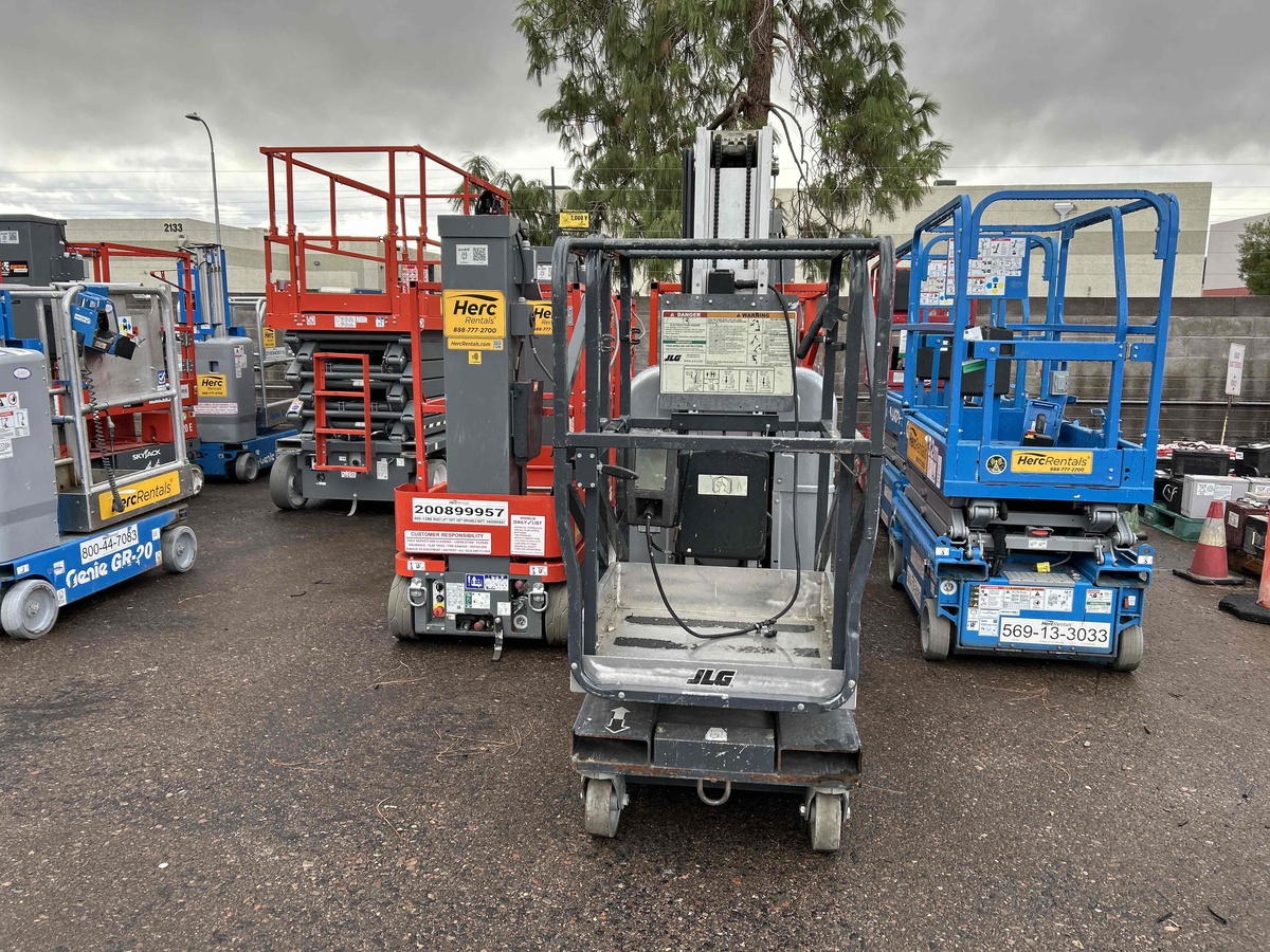 2015 JLG 20MVL-4
