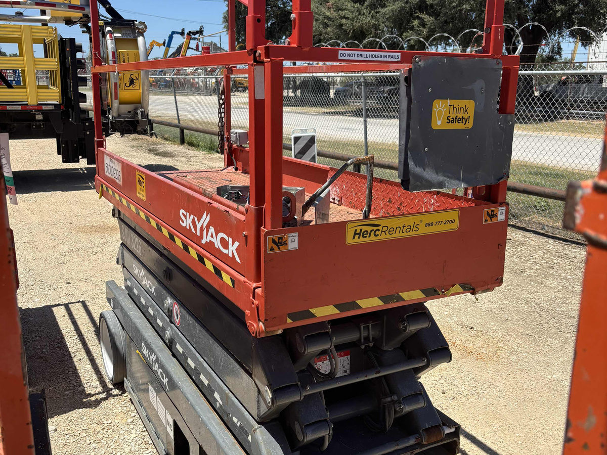 2018 Skyjack SJ3226