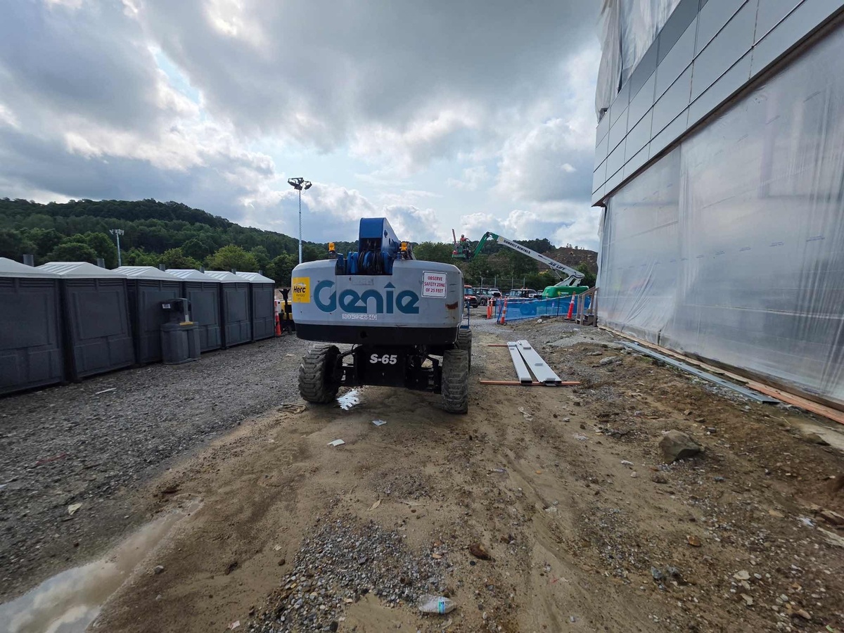 2018 Genie S-65-6