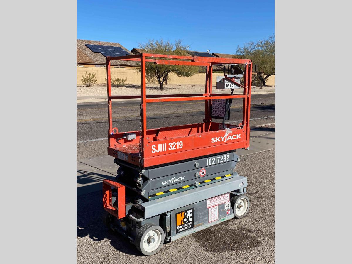 2017 Skyjack SJ3219