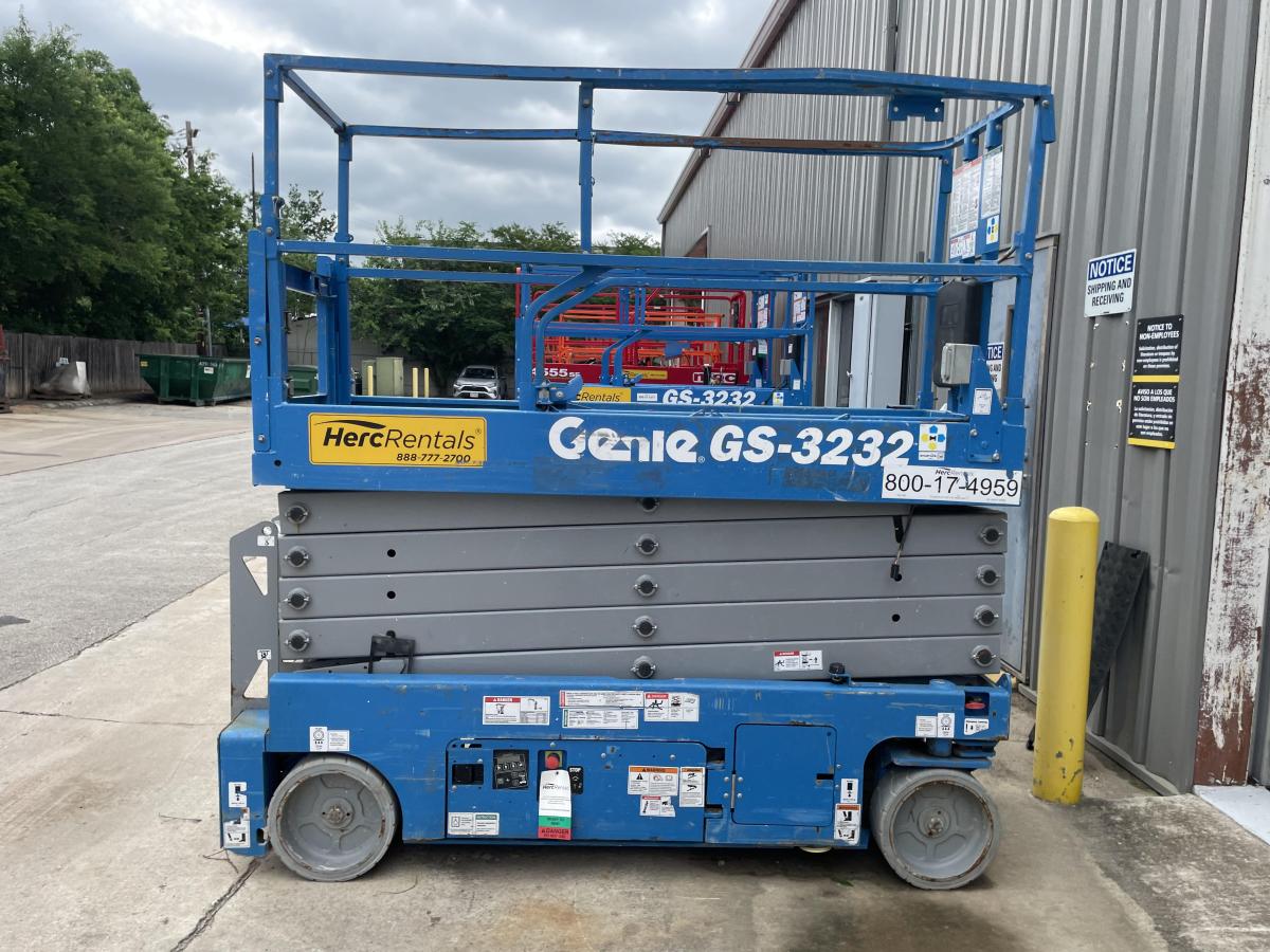 2017 Genie GS-3232-1