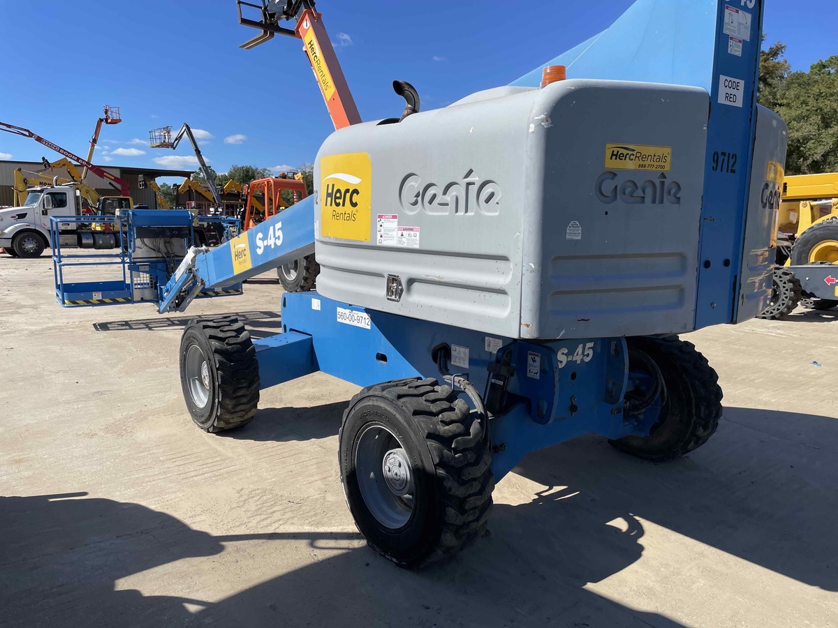 2018 Genie S-45-4