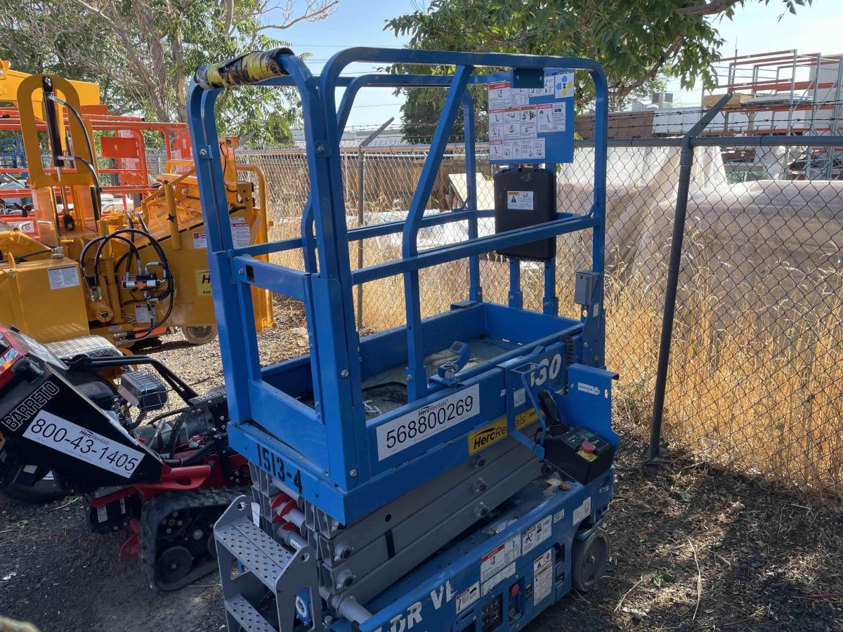 2020 Genie GS1330M