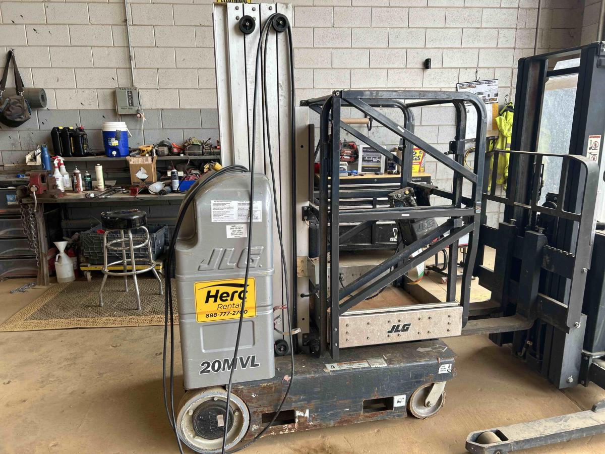 2018 JLG 20MVL-2