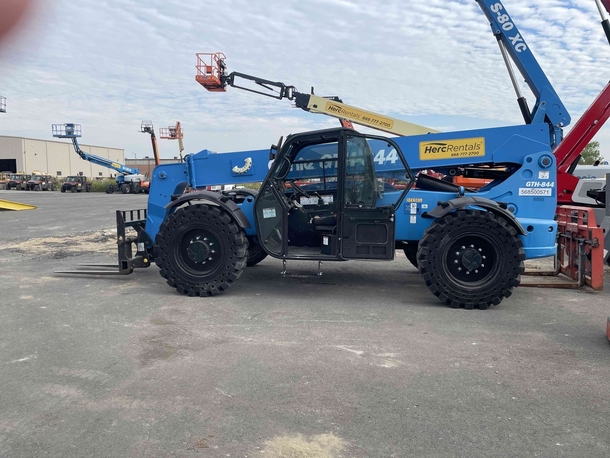 2019 Genie GTH 844-2