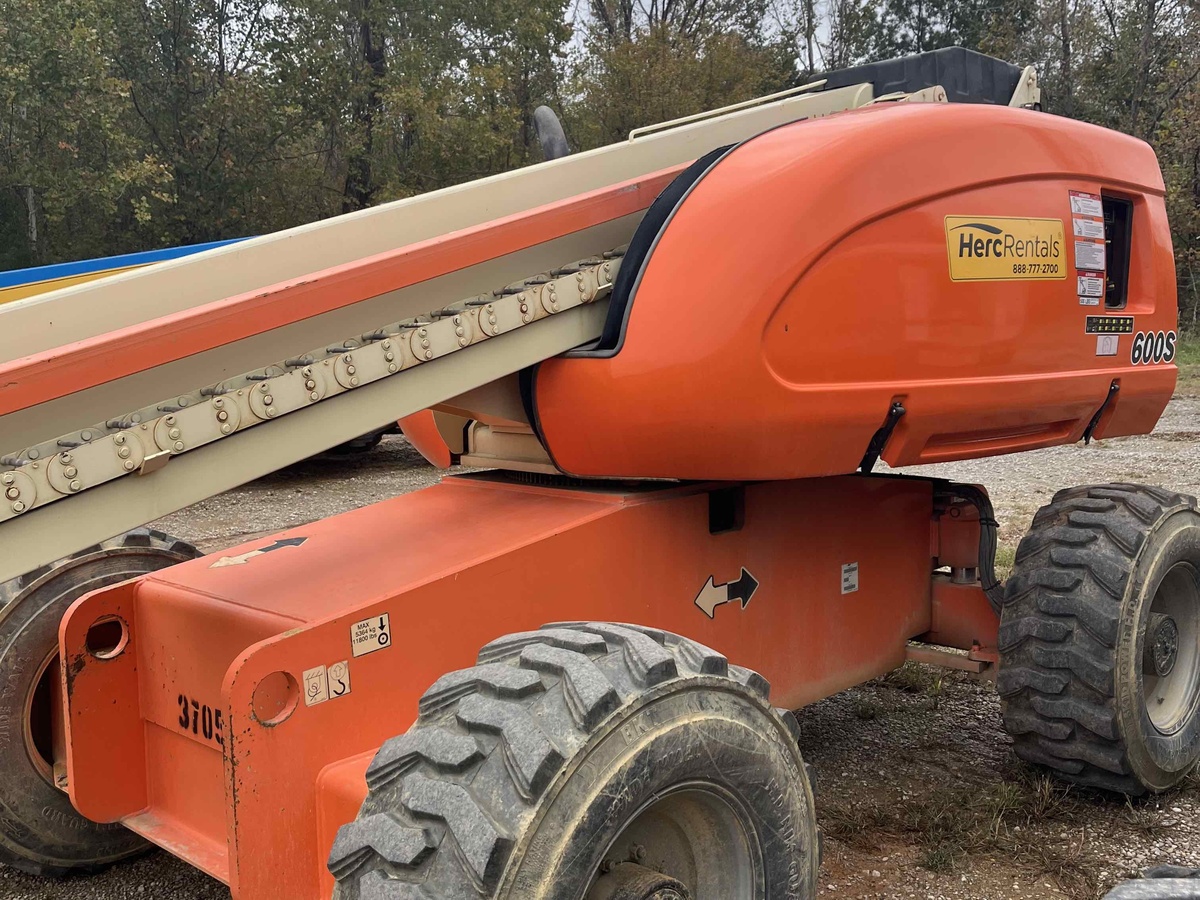 2007 JLG 600S-5