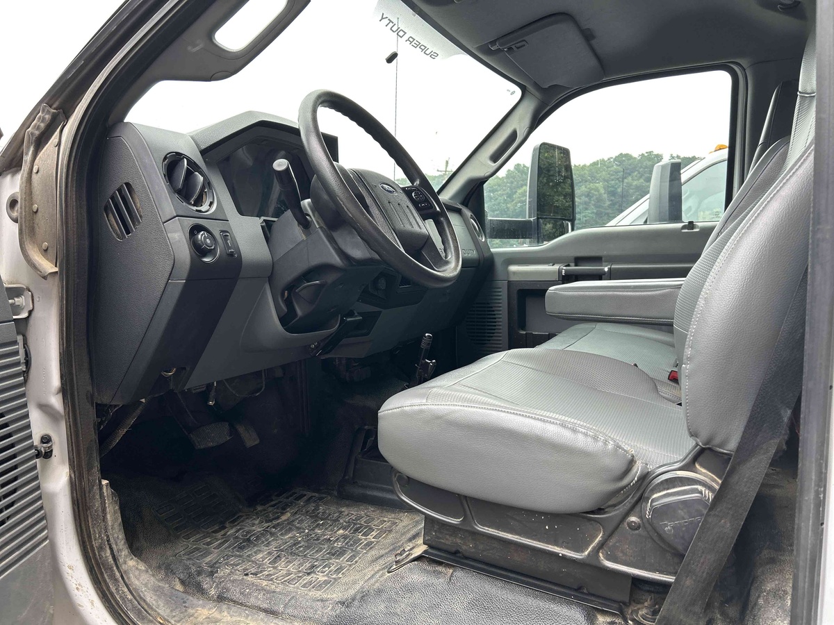 2018 Ford F750-9
