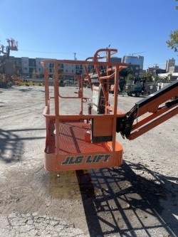 2017 JLG 860SJ-7