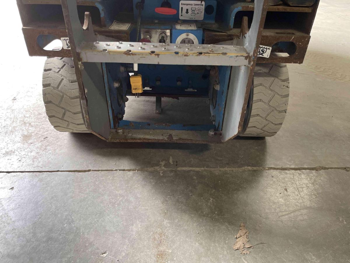 2018 Genie GS-1930