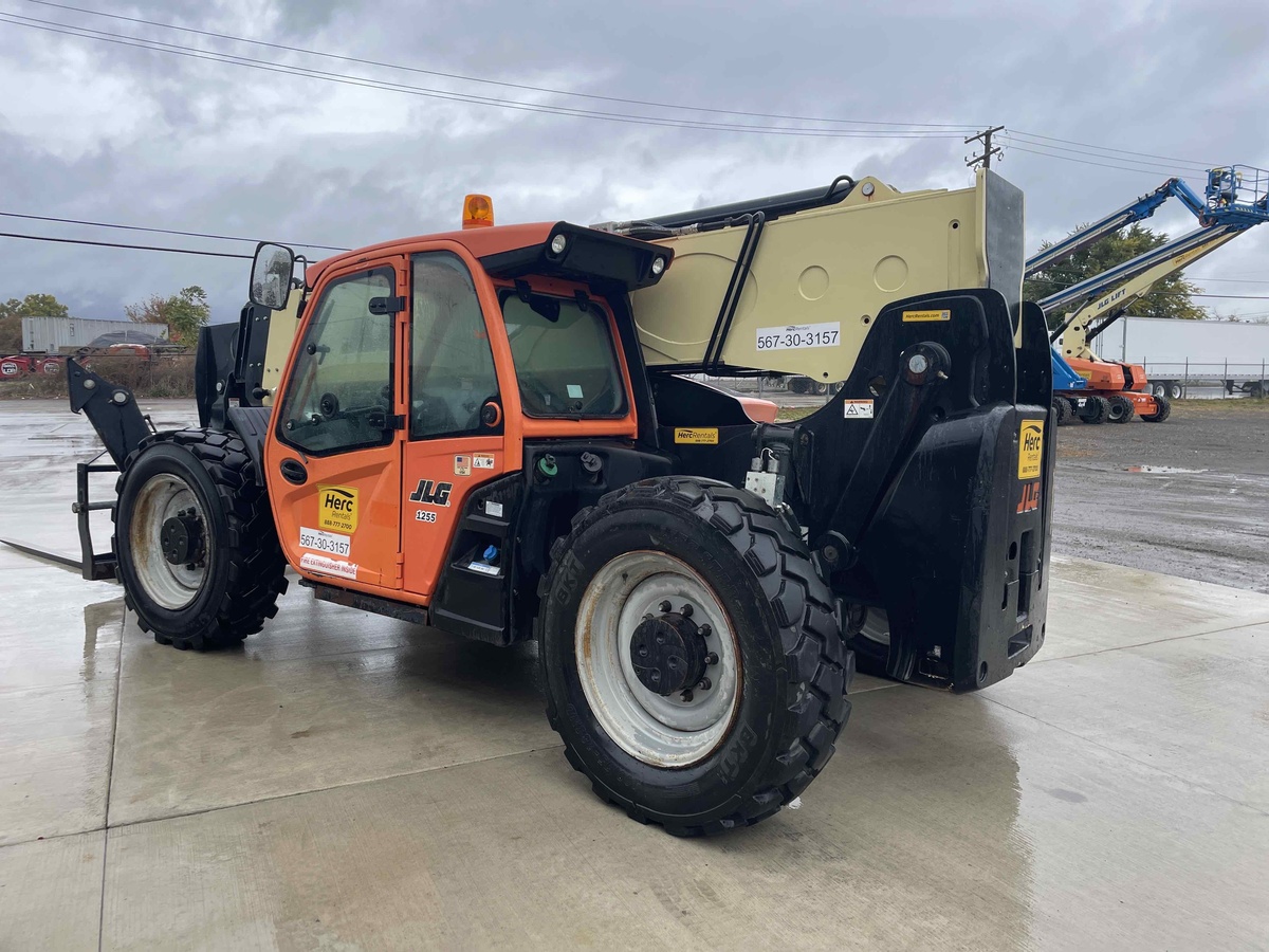 2018 JLG 1255-2