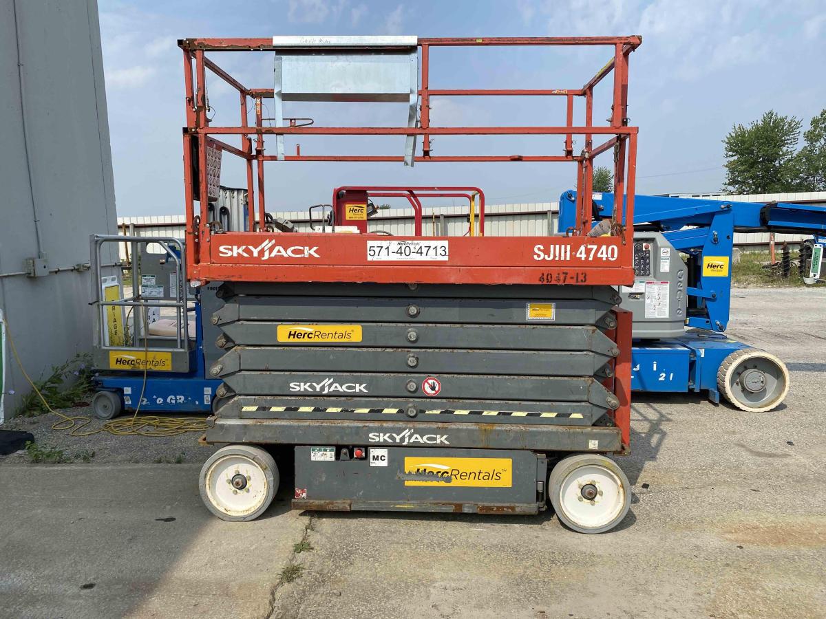 2016 Skyjack SJ4740